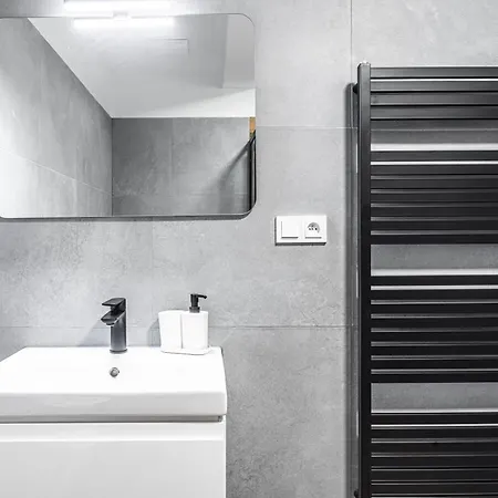 Quattro Apartment *
