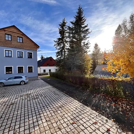 Quattro Apartment Loucna pod Klinovcem